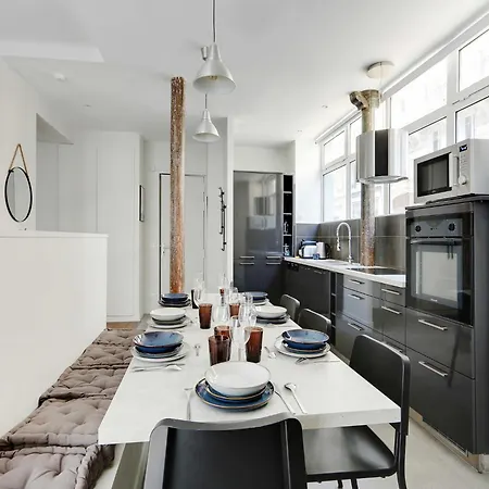 Authentic Loft - 2br 8p - Oberkampf * Parijs